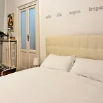 Duomo Amazing Downtown Centre Апартаменты *