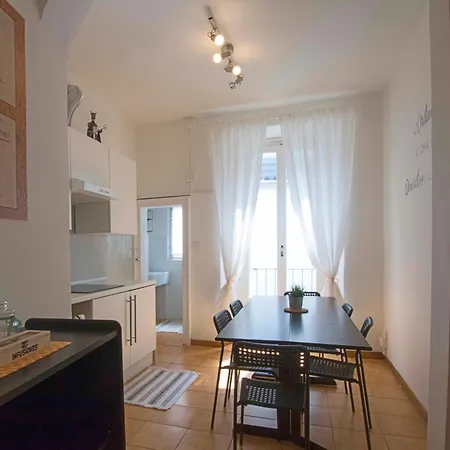 شقة Duomo Amazing Downtown Centre كومو