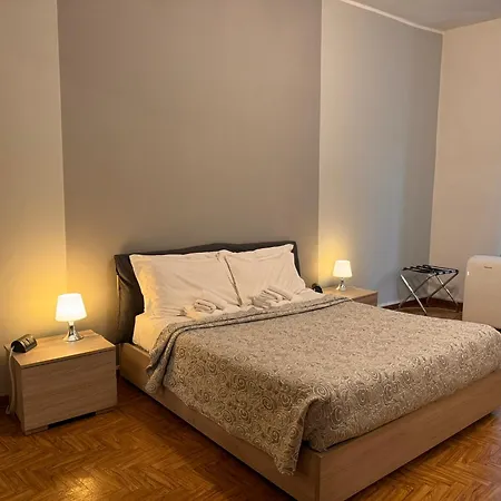 Appartement Duomo Amazing Downtown Centre Como